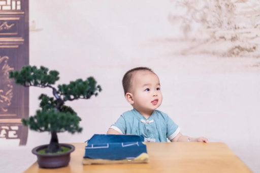 山西三个月大宝宝 山西三个月大宝宝